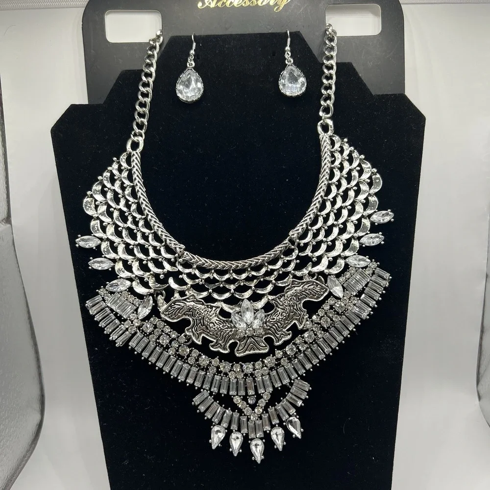 Beautiful Fashionable Statement Necklace Earring set Bohemian Style‎